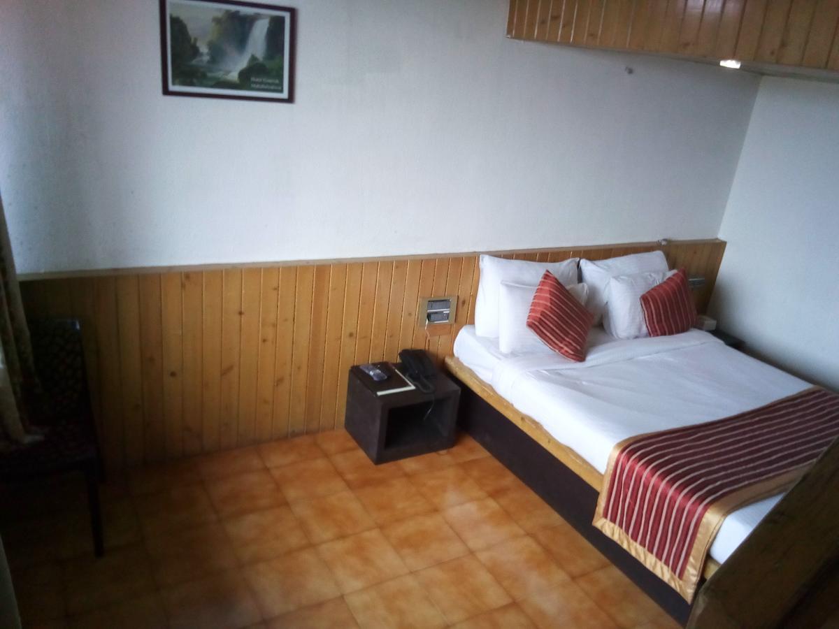 Hotel Gourish Mahābaleshwar Εξωτερικό φωτογραφία