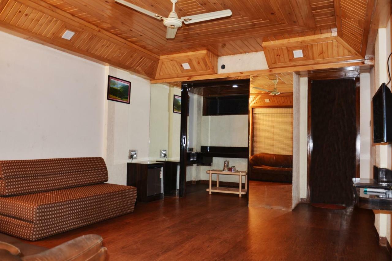Hotel Gourish Mahābaleshwar Εξωτερικό φωτογραφία