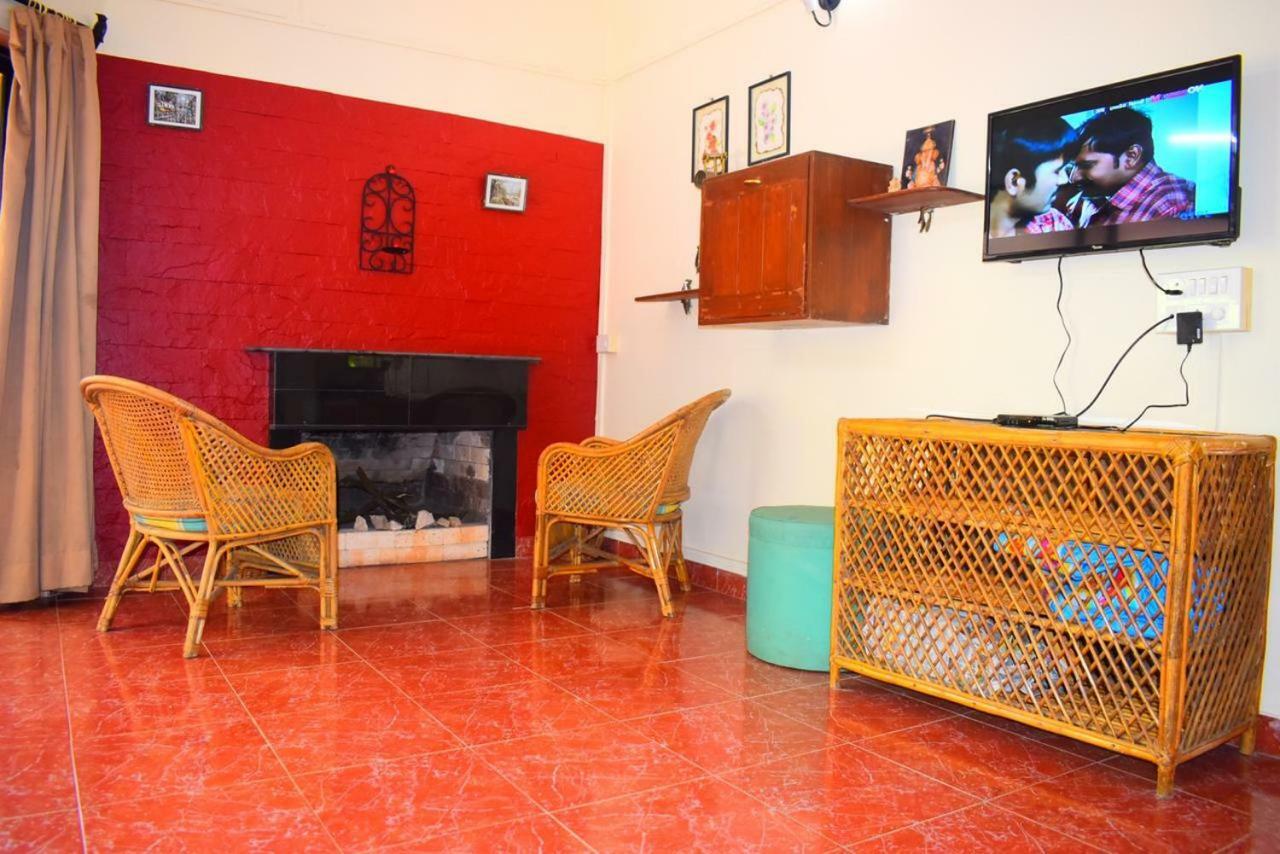 Hotel Gourish Mahābaleshwar Εξωτερικό φωτογραφία